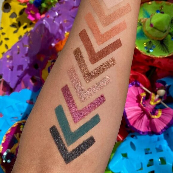 Mini Fiesta Eyeshadow Palette - Picture 1 of 7
